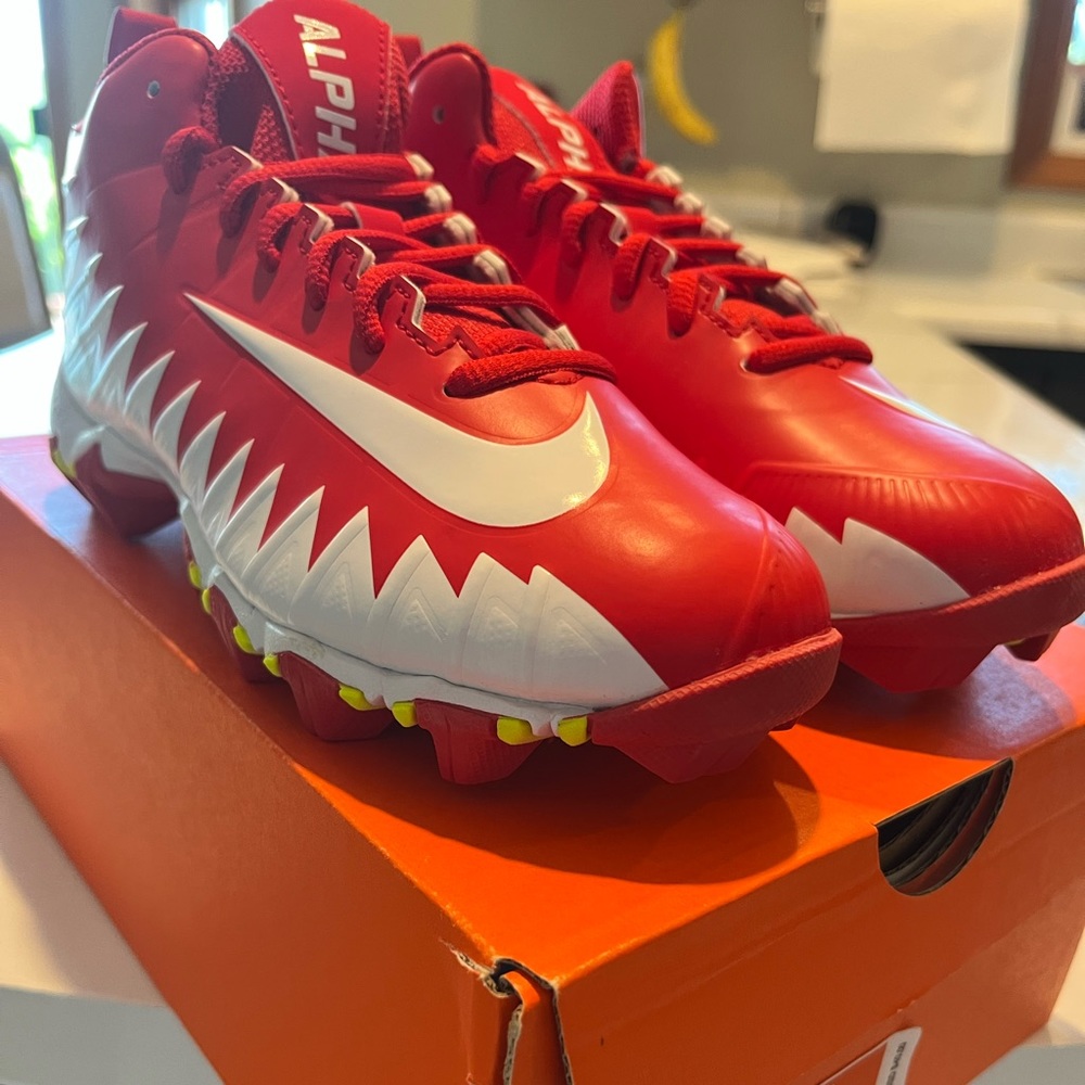 Nike youth football cleats NIB